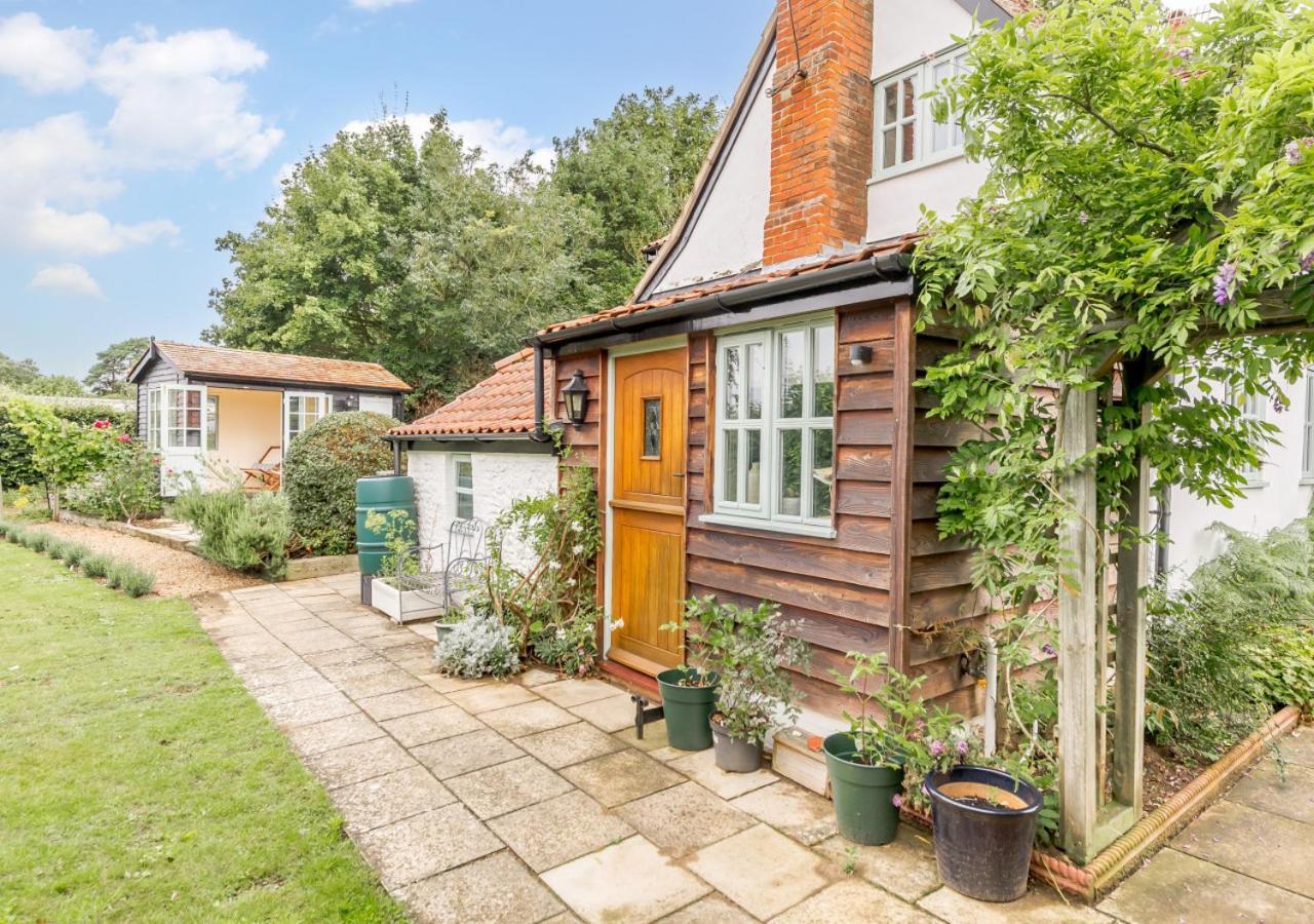 Wisteria Cottage Snape  Exterior foto